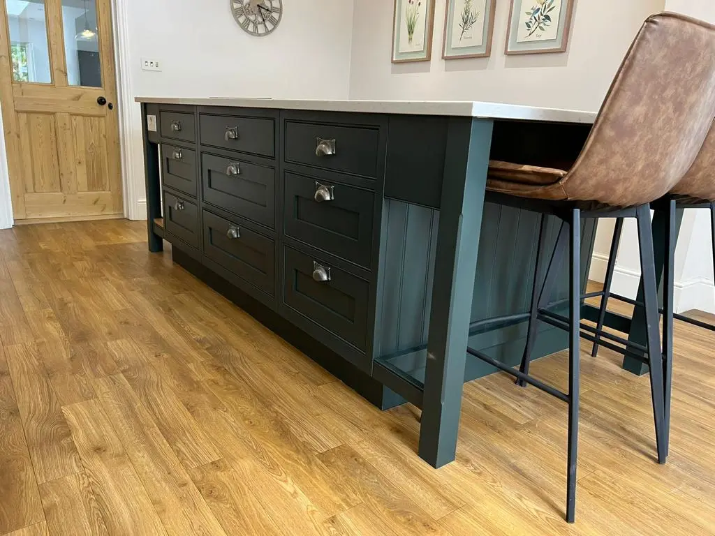 kitchen paint spraying 